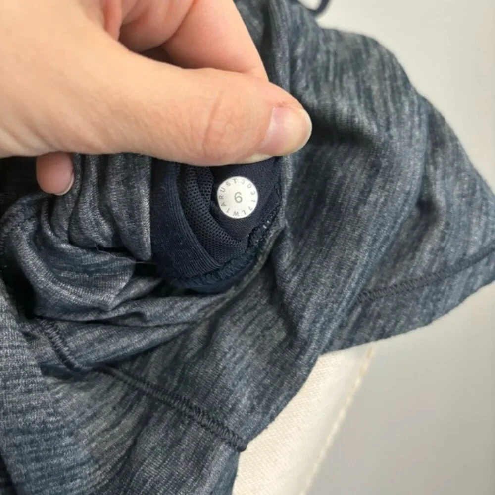 Lululemon Raise The Barre Tank Low Back Workout Tank Top With Sports Bra Size 6 - Picture 16 of 16